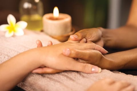 From sleep treatment to acupuncture facial, Bur Dubai has a wide range of alternative treatment centres that offer a blissful healing experience