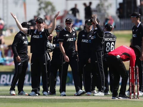 New Zealand celebrate their whitewash of India