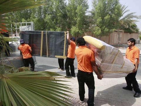 Removal men in Dubai