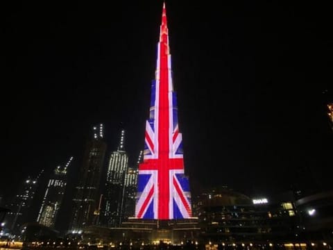 Burj Khalifa emits Union Jack to mark the Queen's birthday