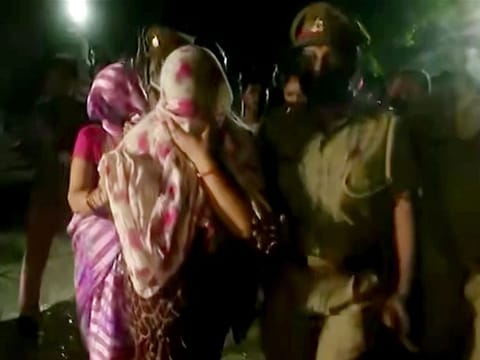 Family members of Vikas Dubey gangster arrives at Bhairav Ghat in Kanpur on Friday. Gangster Vikas Dubey’s body has been taken to Kanpur's Bhairav Ghat directly from the post-mortem house for cremation.