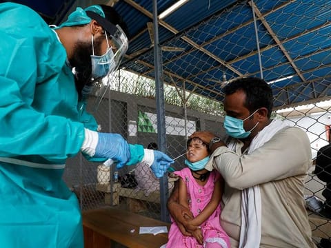 Pakistan today reported 752 new cases of coronavirus, taking the total number of infections to 304,386.