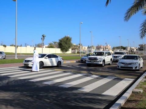 Abu Dhabi Police have warned motorists against obstructing pedestrian crossings.