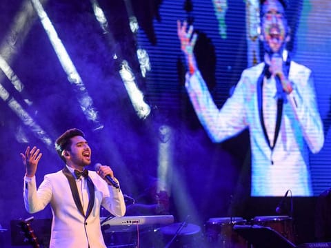 Known for his hit songs in multiple languages, Armaan returns to Dubai for an unforgettable live performance.