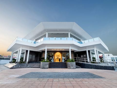 Micris Dental Clinic is Dubai’s most premier dental clinic offering the best possible dental solutions