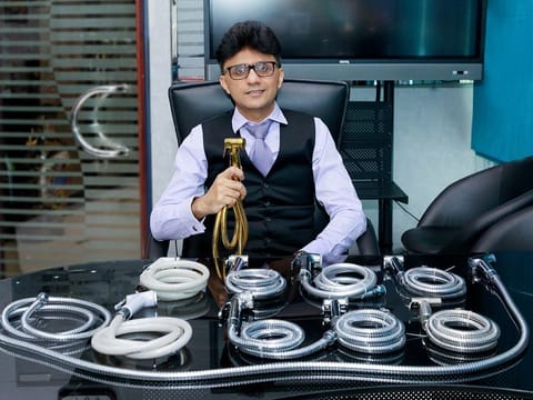Anis Sajan, fondly known as the ‘Shattaf Man’ used to do the rounds of shops in Dubai as salesman trying to sell shattaf. Now, his managing director of his multi-billion Dirhams company in the UAE.