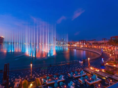 Palm Fountain: Your event guide to the record-breaking event on Thursday