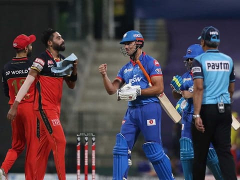 Marcus Stoinis of Delhi Capitals celebrate the victory.