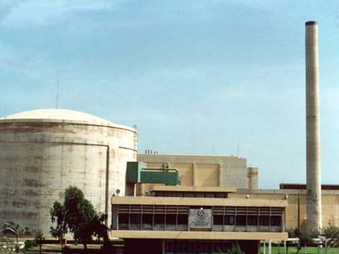 Fuel loading has commenced at Unit 2 of Karachi nuclear power plant (KANUPP).