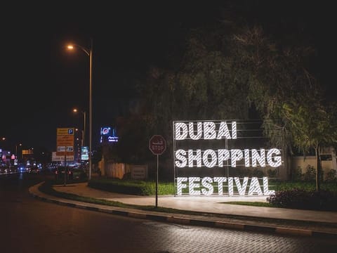 They will be back... for the shopping and year-end breaks. Around 200,000 visitors are expected over the next fortnight.