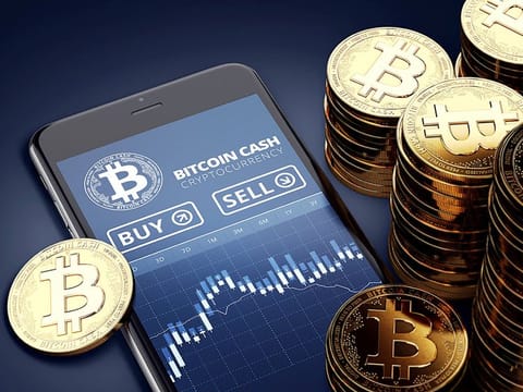 Investors seem to be in the mood to sell... But let's not discount Bitcoin's chances for yet another comeback.