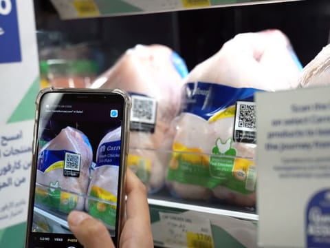 Carrefour shoppers can soon start scanning product history before they make their picks.