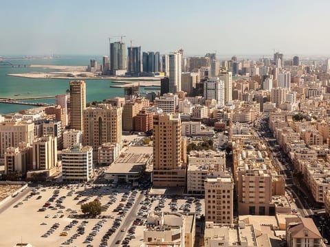 As per Bahraini law, violators will face a jail term of up to one year along with a hefty fine. If an individual wants to eat or drink in daylight hours during Ramadan, it should be done indoors and out of sight.