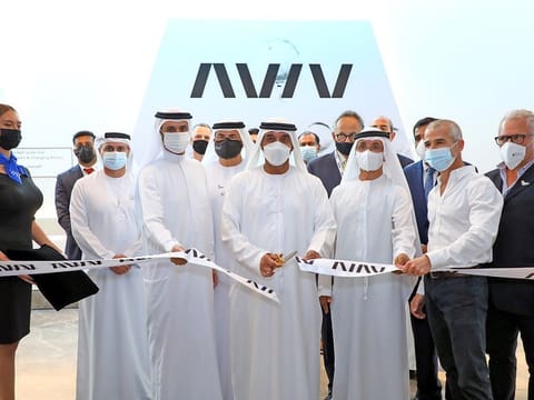 Left to right: Awad Saghir Al Ketbi, Sheikh Ahmed bin Saeed Al Maktoum, Sultan Ahmed bin Sulayem, Prof. Shai Efrati at the opening of Aviv Clinics in Dubai.