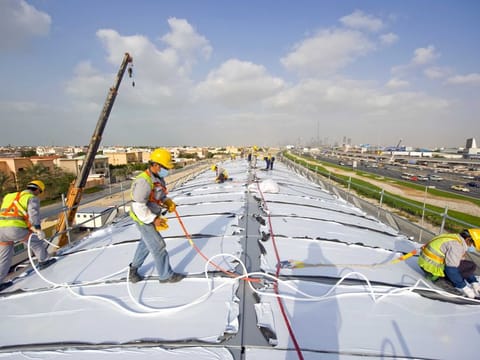 The Roads and Transport Authority (RTA) in Dubai has reiterated its commitment to full implementation of occupational health and safety standards at its projects and the work places.