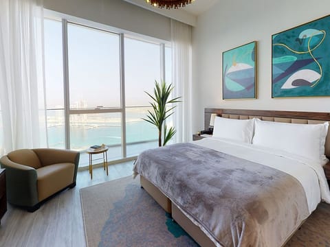 The vision for Palm View residences is to create a new paradigm in luxury living that allows residents to live, work and play all from one home base.