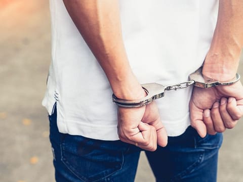 Nearly 10,000 fraud and swindling cases have been heard by courts in Kuwait over the past three years, according to a recent media report.