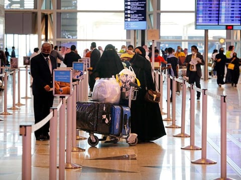 The visa is free of cost and it will be issued instantly along with the flight ticket, SPA reported