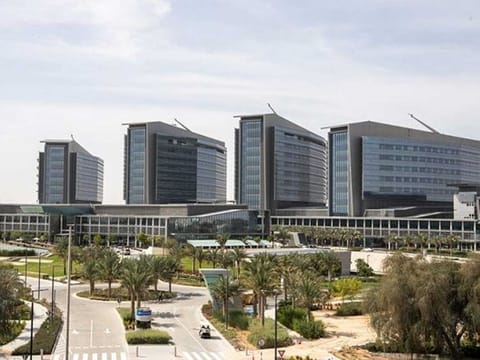 Sheikh Shakhbout Medical City in Abu Dhabi. For the purposes of the study, researchers examined data from adult patients, aged 18 and over, undergoing elective or emergency surgery from any speciality.