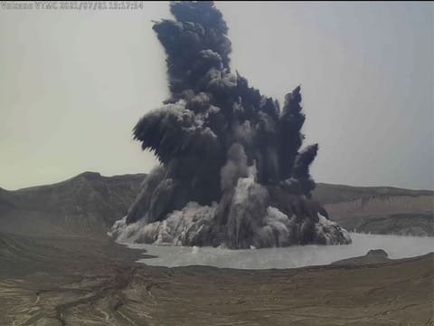 Phreatomagmatic eruption of Taal Volcano
