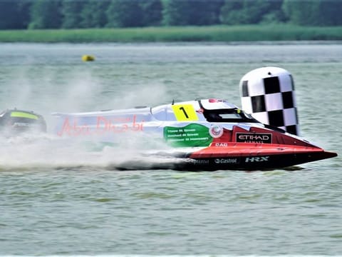 Team Abu Dhabi 1 on the way to victory in Poland
