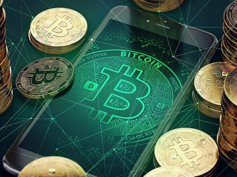 Gold or Bitcoin: Which is a better bet against inflation?