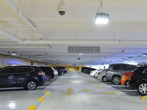 Users can obtain a quarterly registration priced at Dh1,369, a semi-annual registration priced at Dh2,738, or an annual parking registration priced at Dh5,475.