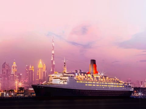 Float Dubai