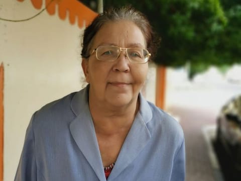 Svetlana Timofeeva, an unemployed expatriate from Kazakhstan, who has been diagnosed with cancer, appeals for help as she has no means for get medical treatment. her.
