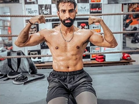Sachin Dekwal co-headlines the Countdown to the Middle East Crown ‘Round 3’
