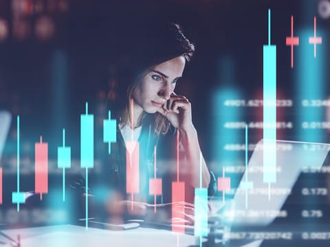 It’s not merely the movement alone that market traders look at – it’s the patterns that arise, alongside the deductions or forecasts that one is able to make looking at such trends.