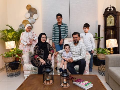 Aqeel Mumtaz with his wife Rubab Zahra and children Zain Aqeel, Raya Fatima, Aqib Aqeel and Adn Fatima