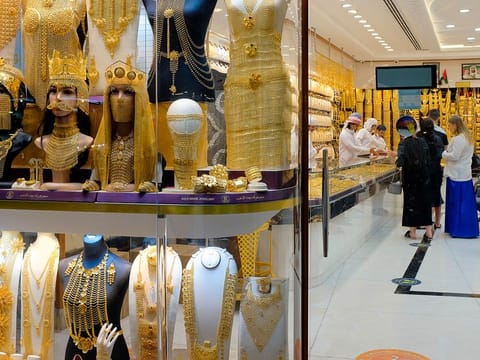 The move marks one of the steepest day-on-day increases seen in Dubai’s retail gold market this year.