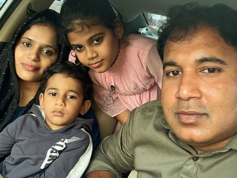 Ayikkara Abdul Rahim and family before they set out on the evening drive last Saturday.