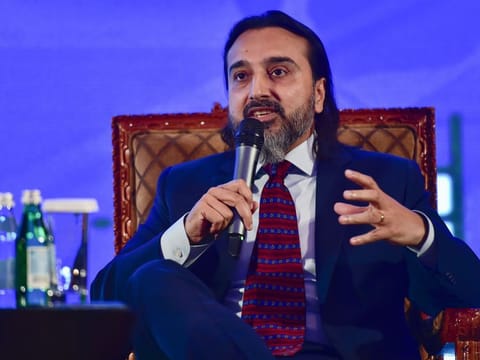 Navied Siddiqui, CEO, Samaa TV, at the panel discussion on “Role of Media in Shaping National Character”, during the International launch of Samaa TV in Dubai.