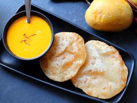 Aamras puri