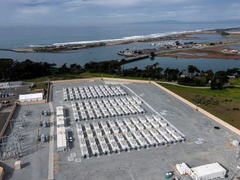 GREEN BATTERY FROM THE SEA? A more efficient and 'safer-than-lithium-ion' energy storage device using nanomaterials made from seaweed has been developed by UK-based scientists that could one day energise phones, electric vehicles and power grids. Photo shows a massive bank of Tesla "Megapack" batteries in California.