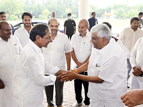 Telangana Chief Minister K Chandrasekhar Rao welcomes JD(S) leader and former Karnataka Chief Minister HD Kumaraswamy and others ahead of the launch of a national party by Telangana Chief Minister K Chandrasekhar Rao, in Hyderabad on Wednesday, October 5, 2022.