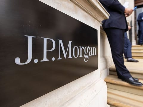 The transaction makes JPMorgan, the largest US bank, even more massive.