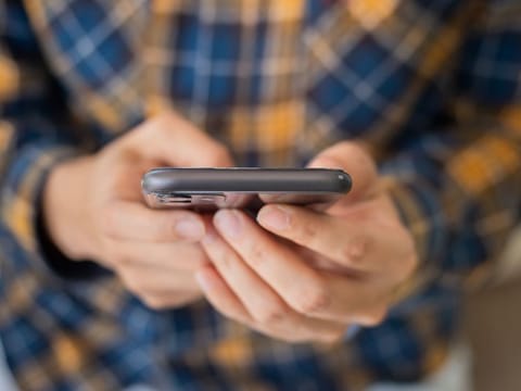 Ready for a smartphone upgrade? UAE retailers are hoping there will be quite a lot of that in the coming days, as they line up sizeable discounts on the latest models.