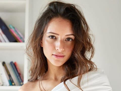 While Indian-origin models have previously appeared in Victoria’s Secret fashion shows, no Indian actor or public figure has ever held a formal brand ambassador title for the label until now.
