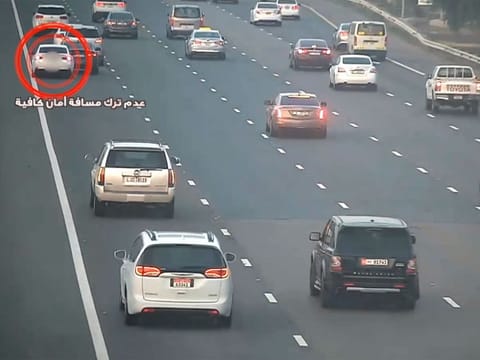 The driver of the circled car was found overtaking from the right in a reckless manner, overtaking vehicles using the shoulders of the road, and failing to maintain sufficient distance from vehicles in front