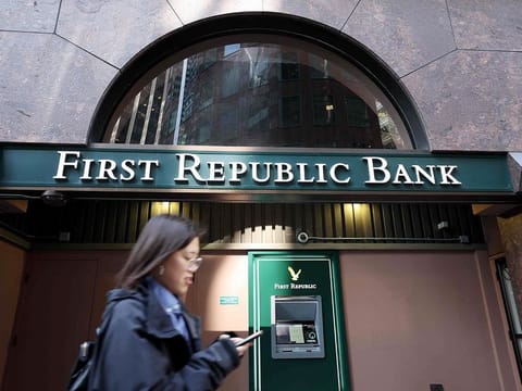 The First Republic Bank has managed to get some timely funds in place, with some of the biggest US institutions helping it out.