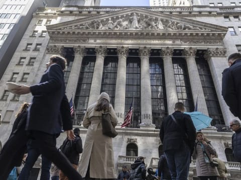 Oil up, S&P 500 futures drop before Iran deadline