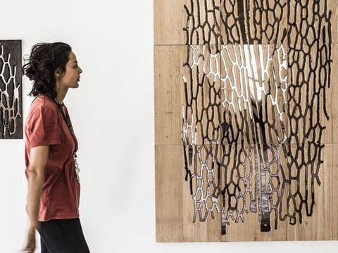 Young Iranian artist Bibi Manavi is a multi-disciplinary artist based in Paris.