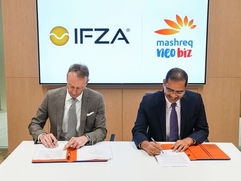 80% faster signup for free zone licensees with one-click access – IFZA and Mashreq announce partnership