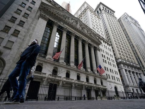 The biggest “pain trade” in the next 12 months is the Fed funds rate rising to 6% instead of falling to 3%, given that the market expects rate cuts, according to the strategists.
