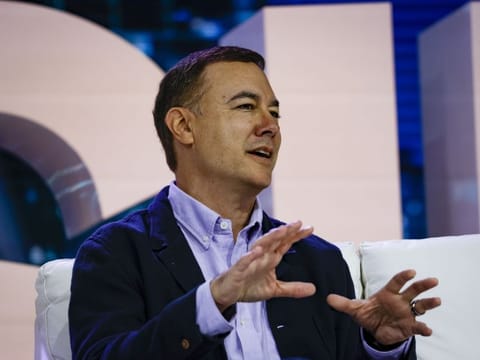 The company, owned by Apollo Global Management, has had to navigate a challenging time for online spending as advertisers try to gauge a skittish consumer sentiment.