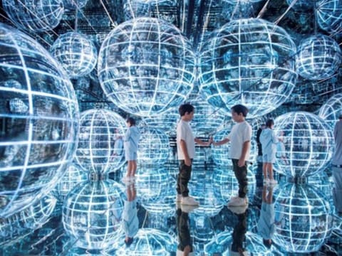 Indoor attractions in Dubai are aplenty. The second #DubaiDestinations Guide has a list of all the latest additions.