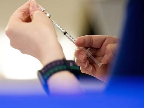 Investigations revealed that the teacher had intentionally jabbed two students with the syringe to force them into silence inside the classroom. Illustrative image.
